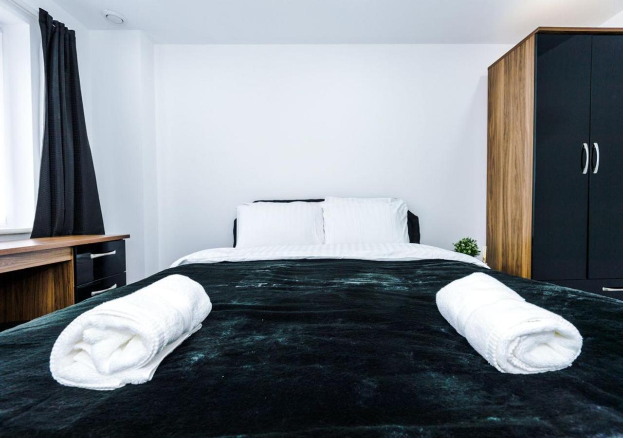 Luxury 3 Bedroom House Close To Manchester Center ภายนอก รูปภาพ
