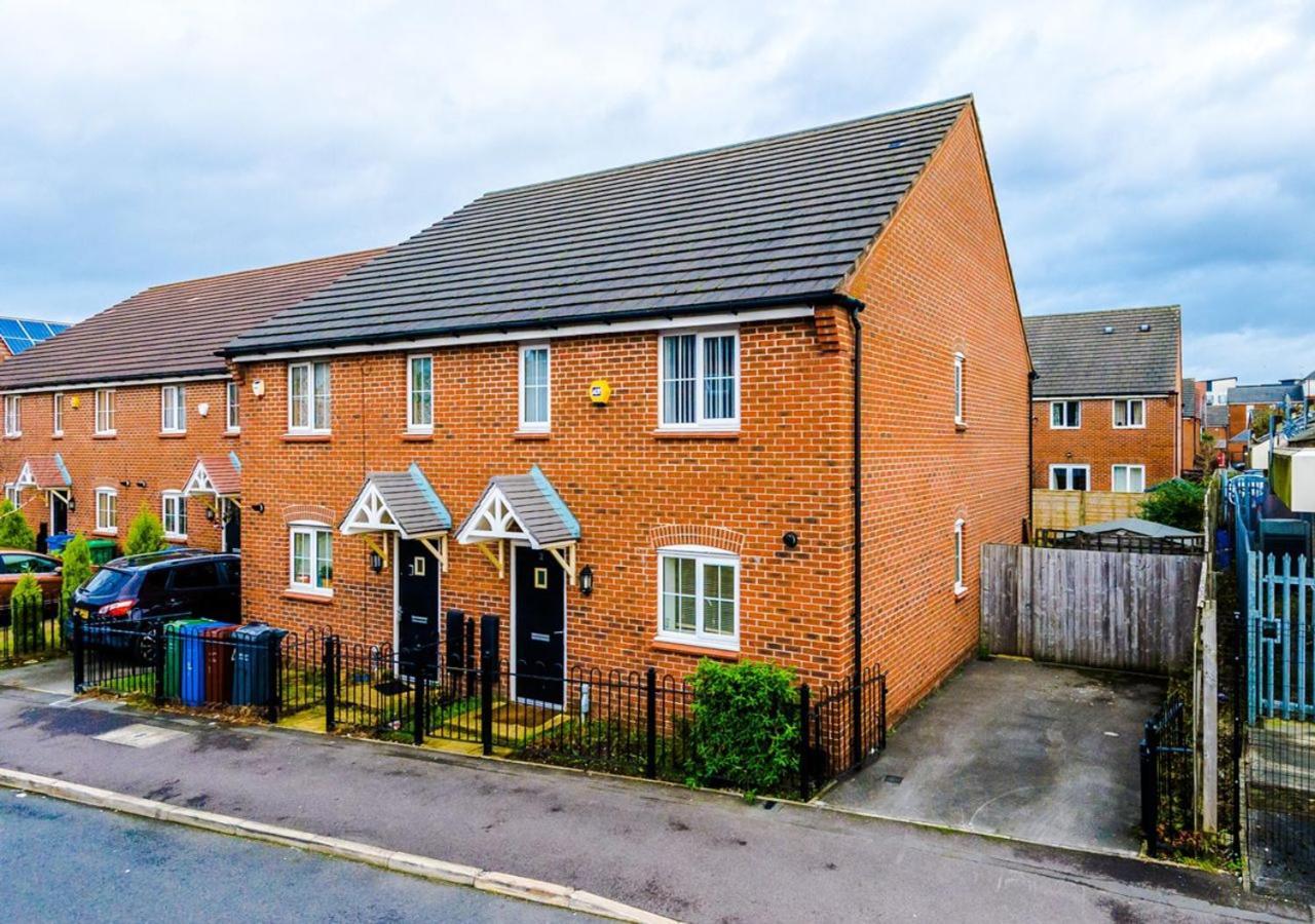 Luxury 3 Bedroom House Close To Manchester Center ภายนอก รูปภาพ